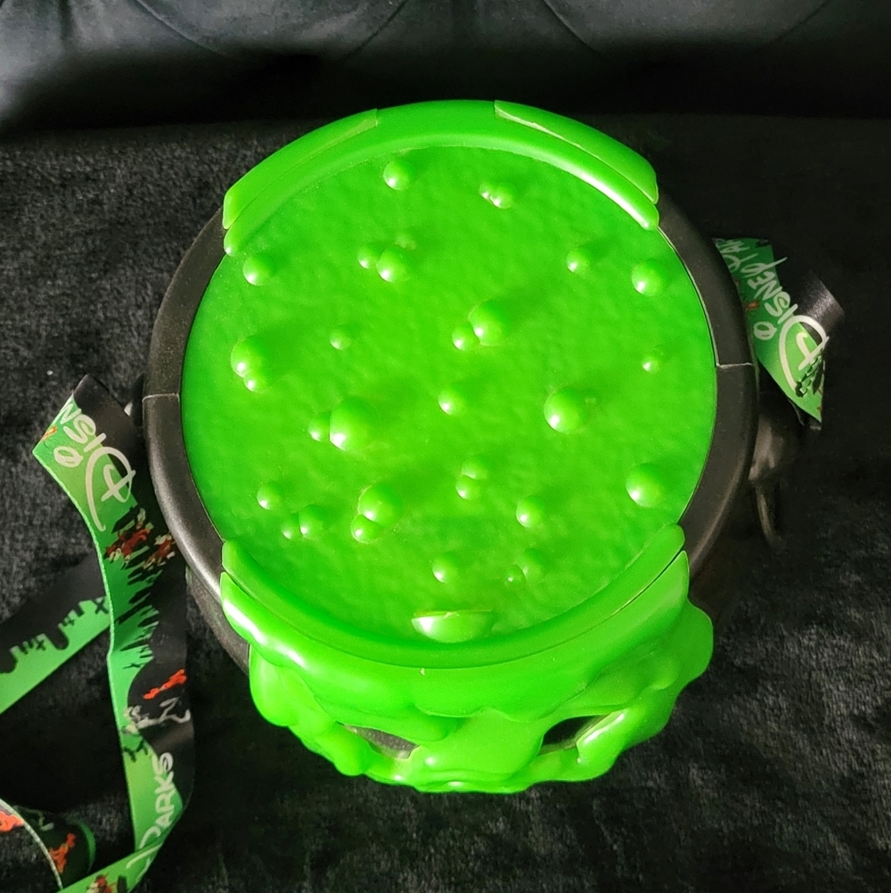 2018 Disney Parks Green Cauldron Popcorn Bucket - Picture 4 of 6